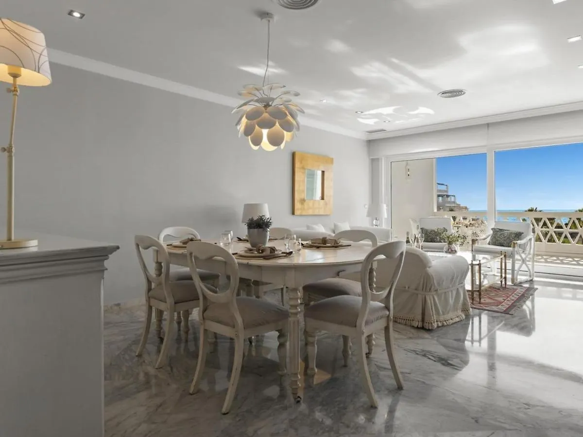 Апартаменты Vista Mar Y Piscina En Puerto Banus Марбелья