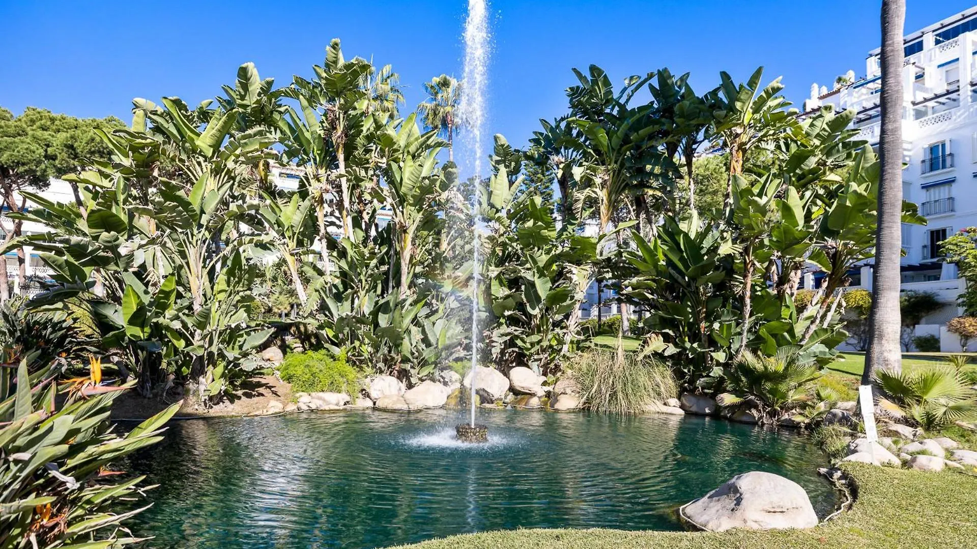 Апартаменты Vista Mar Y Piscina En Puerto Banus Марбелья