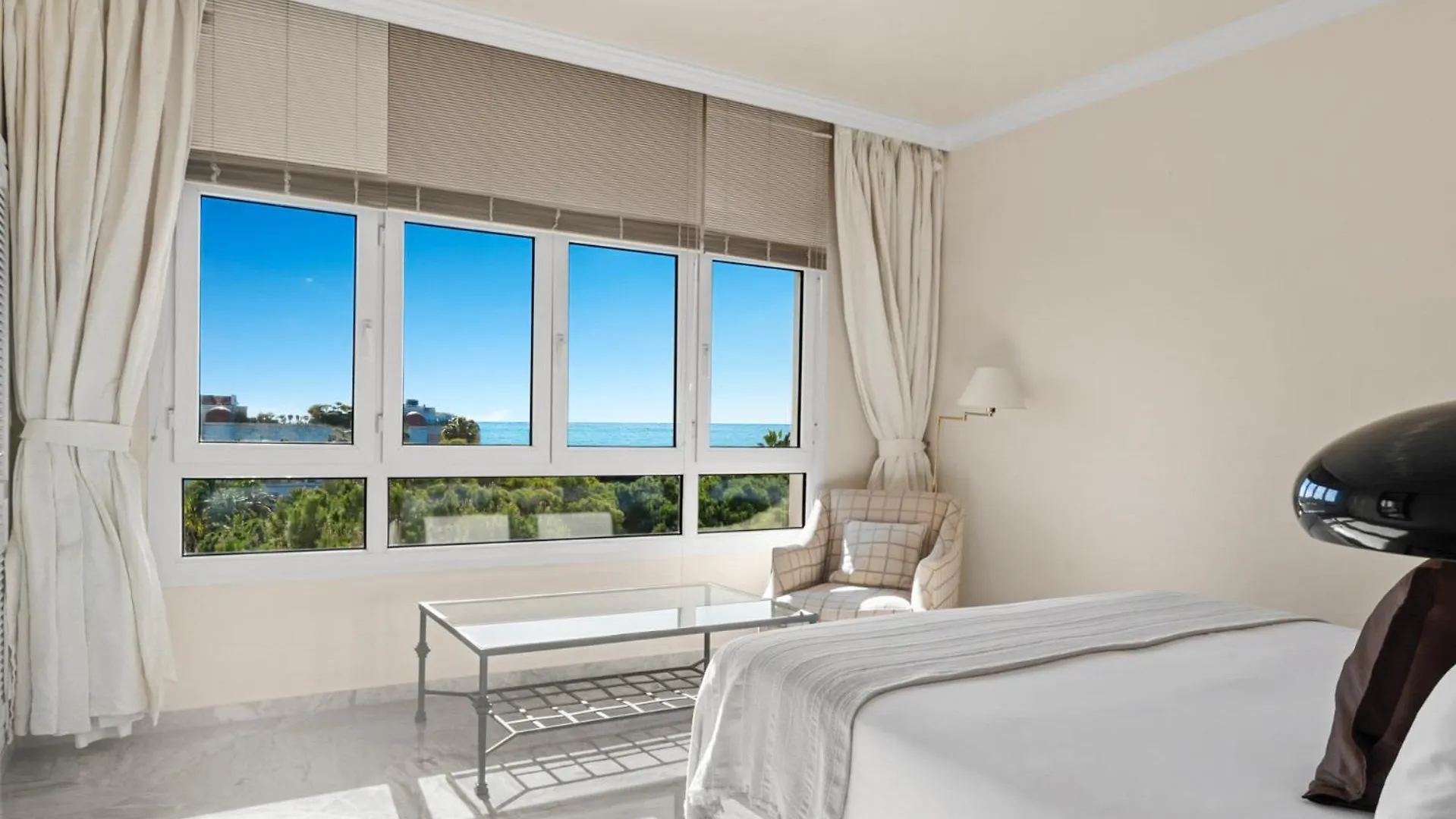 Апартаменты Vista Mar Y Piscina En Puerto Banus Марбелья