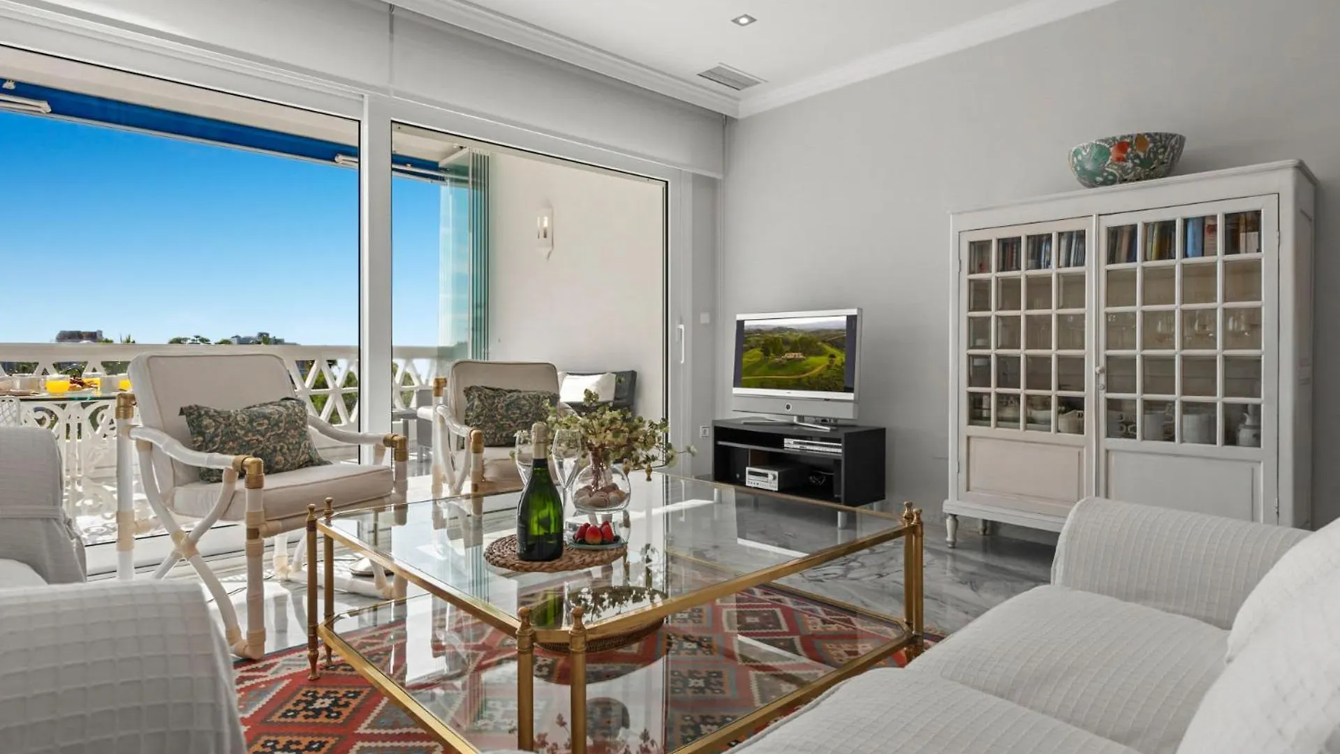 Апартаменты Vista Mar Y Piscina En Puerto Banus Марбелья