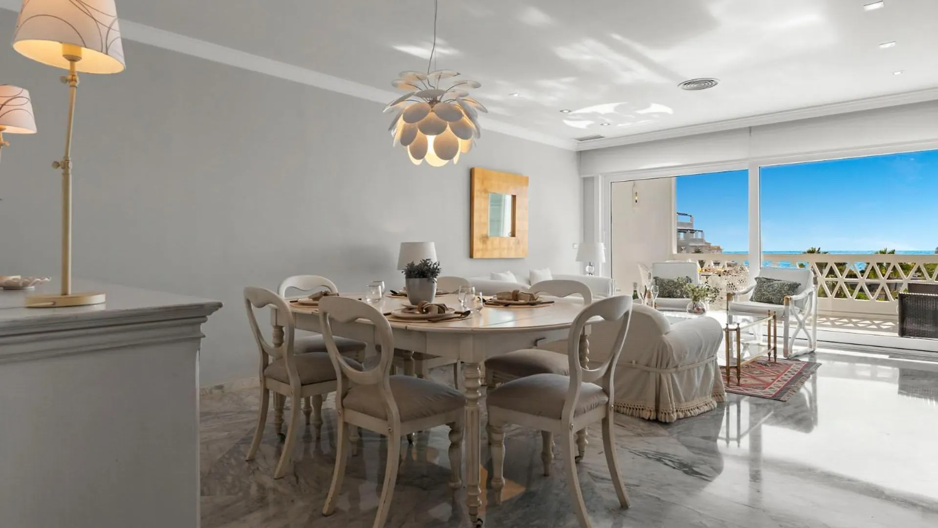 Апартаменты Vista Mar Y Piscina En Puerto Banus Марбелья